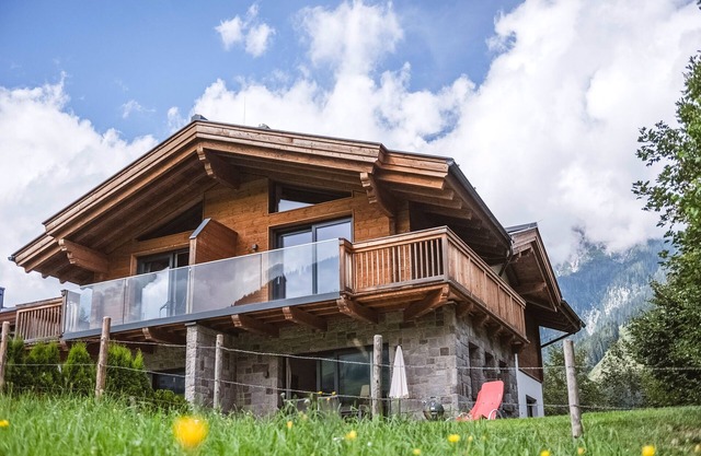 Luxury chalet with private sauna and views