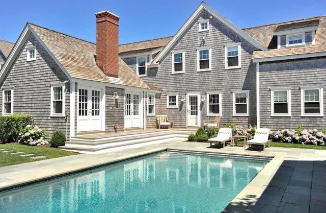 Luxury Cliff Rd Home: Pool, Walk to Town & Beach
