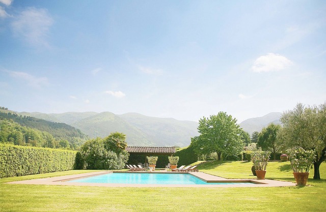 Luxury Comfortable Villa with Air Conditioning