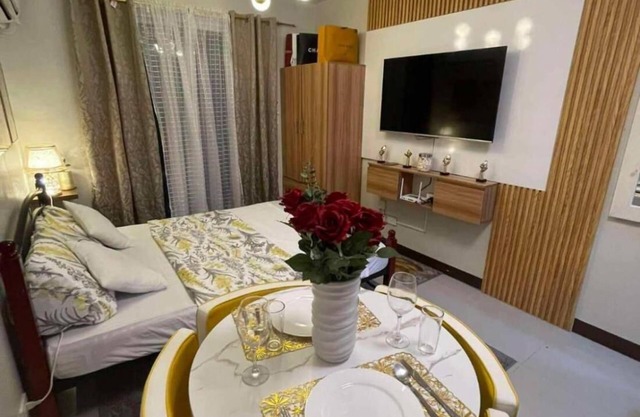 Luxury Condo-Sea View- Near Beach