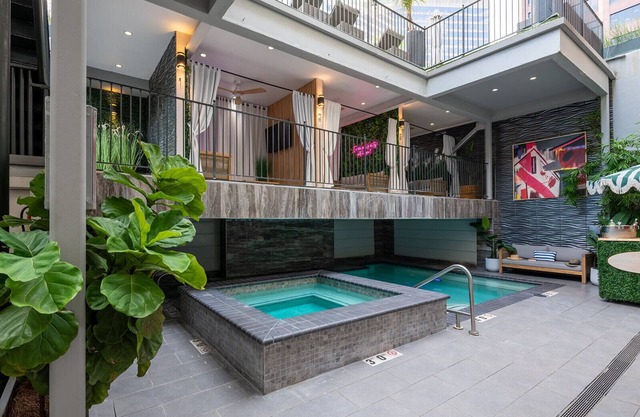 Luxury Condo w Heated Pool & Hot Tub Near French Qtr, Great for Families, Groups