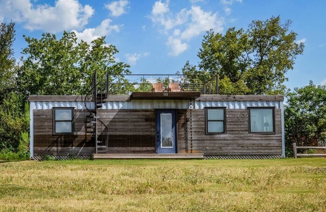 Luxury Container Home | Pickleball | Rooftop Patio