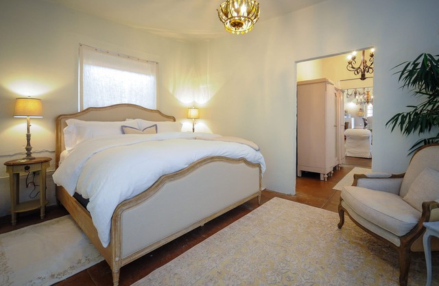 Luxury Cottage in Jacksonville's Historic Core!