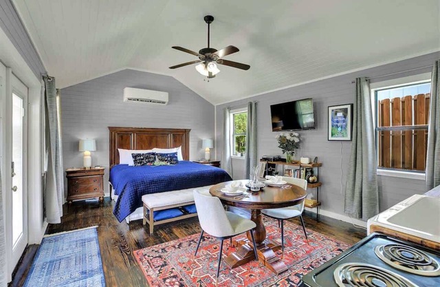 Luxury Cottage in Wine Country!