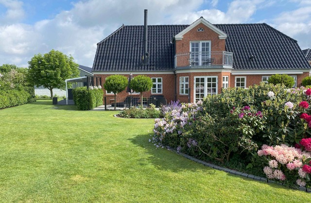 Luxury country house in nature with wellness