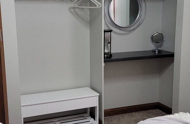 Luxury Decor - CLEANEST HOUSE EVER -