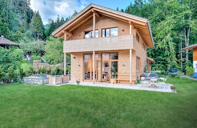 Luxury design wooden house with flair in Bavaria with sauna, garden and mountain view