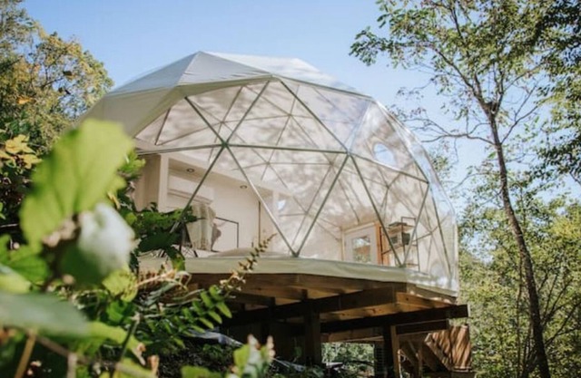 Luxury Dome with Hot Tub - "The Overlook