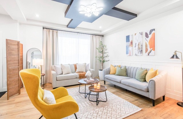 Luxury Family Home | Sleeps 10 | King Bed