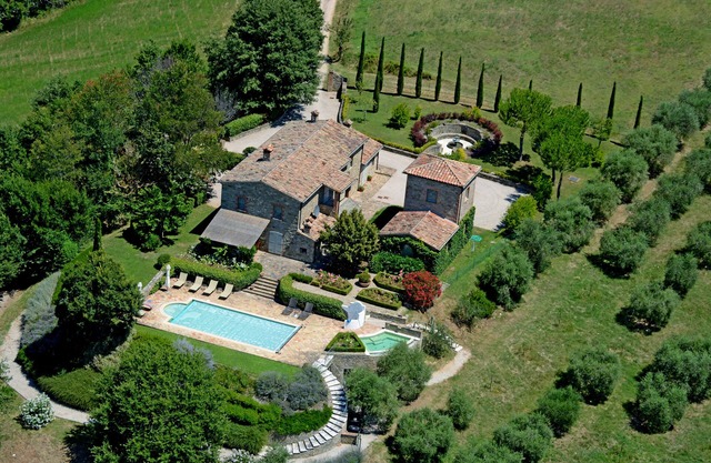 Luxury farmhouse in the beautiful Niccone Valley