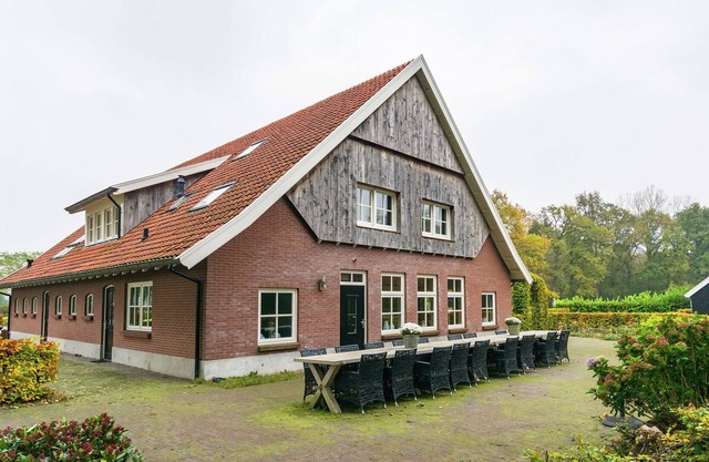 Luxury Farmhouse near Forest in Dinkelland
