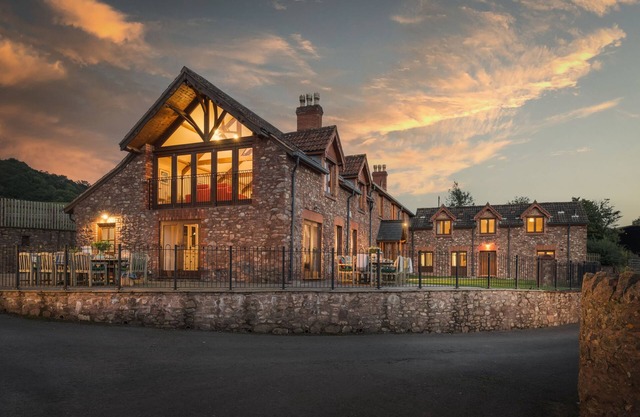 Luxury Farmhouse with Stunning Somerset Views