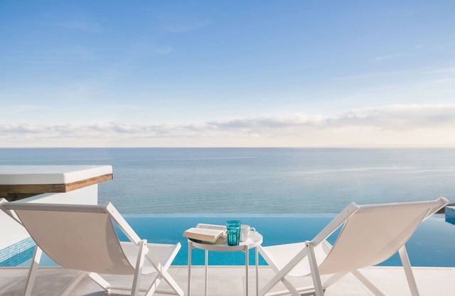 Luxury Fiore Suites