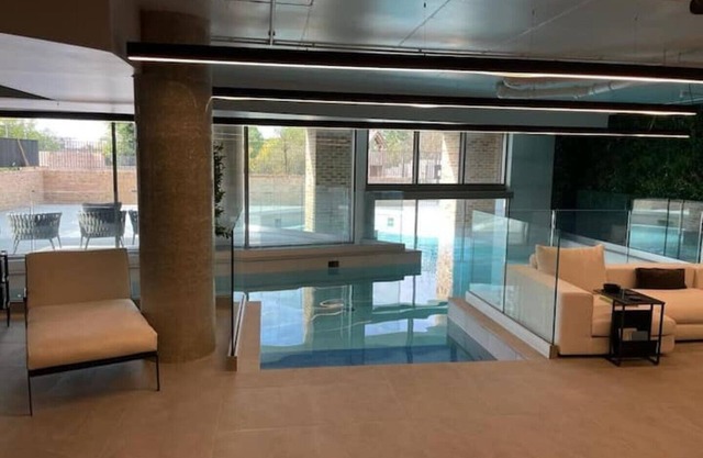 Luxury Flat/Swimming Pool/Gym