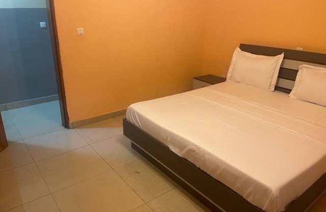 Luxury furnished villa 15 min from Douala airport; 5 min from Japoma stadium