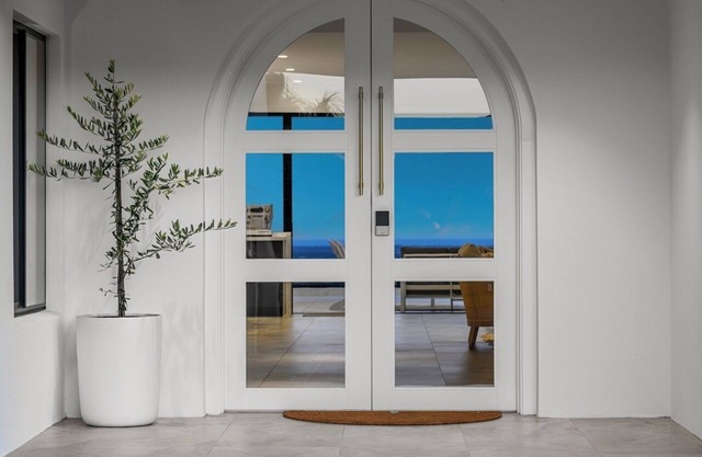 Luxury gated 20-acre mountain resort breathtaking 360 views of Pacific Ocean
