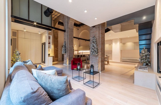Luxury, giant Loft next to Via Veneto
