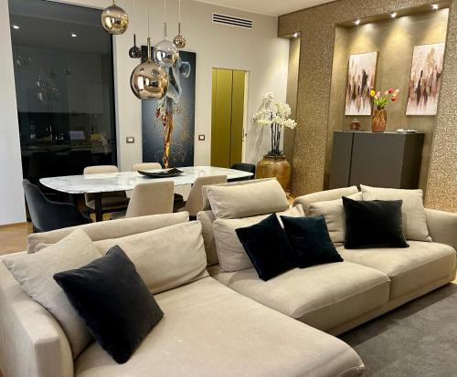 Luxury Gold Apartment