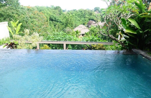 Luxury Gorgeous 2BR Pool Villa for 4 Pax, Kitchen, at Letung Villa South Ubud