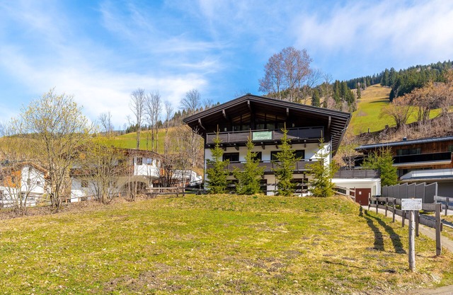 Luxury group accommodation with sauna