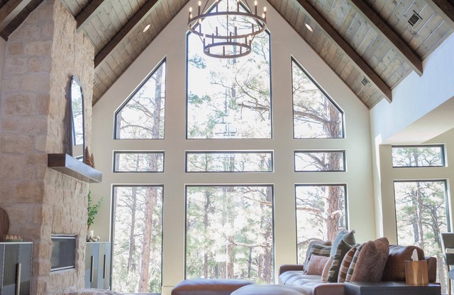 Luxury Group Lodge! Indoor slide + climbing wall, theater, sauna, 4 King suites!
