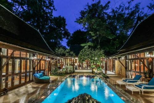 Luxury Hannah Villas