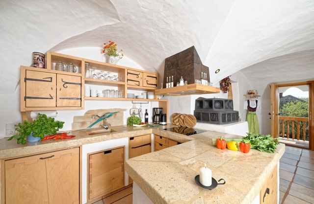 Luxury holiday apartment with 2 bathrooms, 7 km from Lake Chiemsee