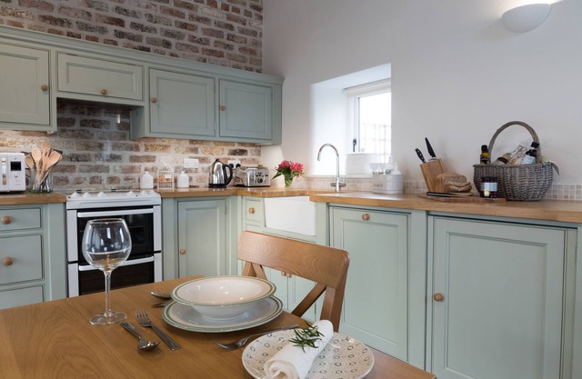 Luxury holiday cottage near to historic Beverley, Wolds & Yorkshire coast