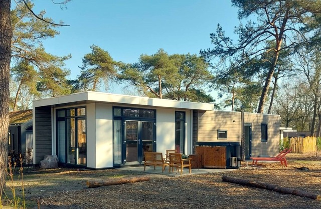 Luxury holiday home in nature with hot tub
