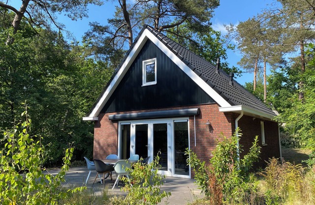 Luxury Holiday Home Vosje on the Veluwe in a Small-Scale Forest Park in Nunspeet