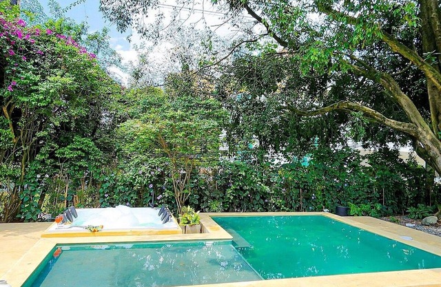 Luxury Home In Aguacatala