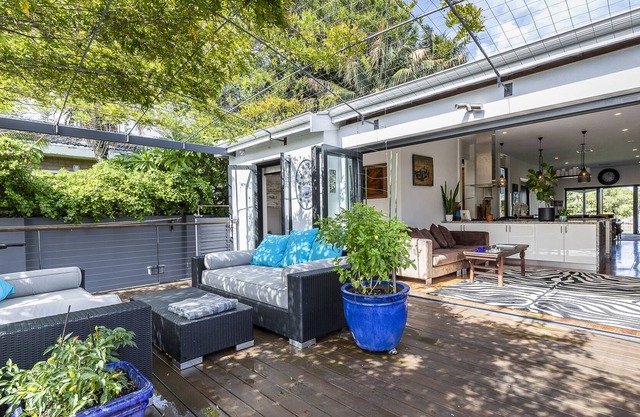 Luxury home in the heart of Cottesloe with space to relax unwind and reconnect.