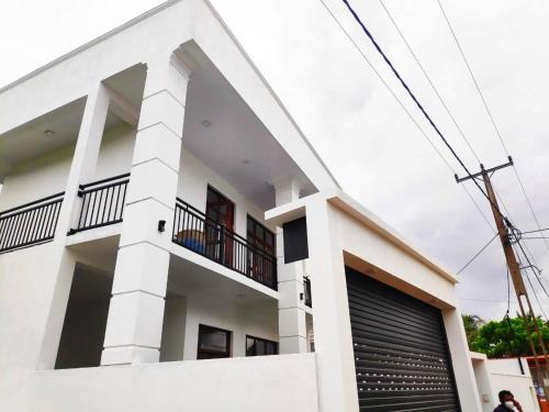 Luxury Home near Airport
