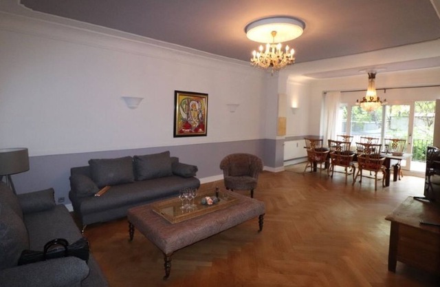 Luxury Home2You in Düsseldorf for Business and Holiday