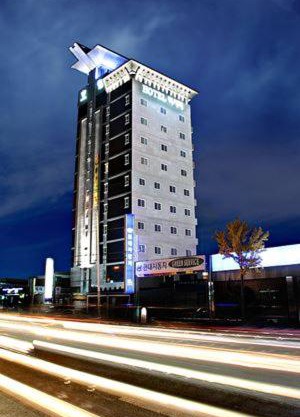 Luxury Hotel