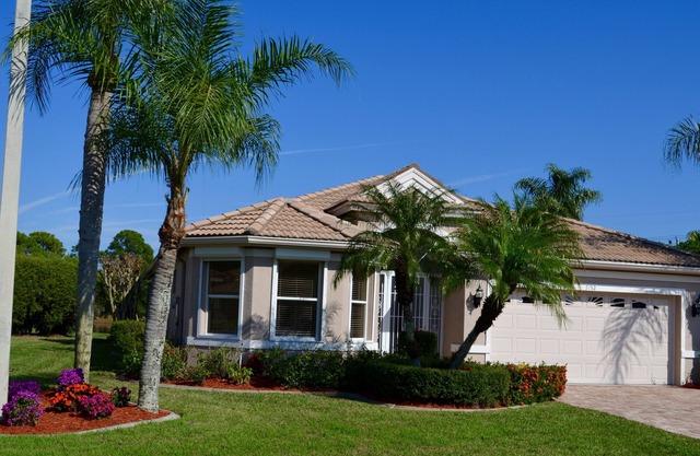 Luxury House on Tara Golf Club 7152 Drewrys Bluff