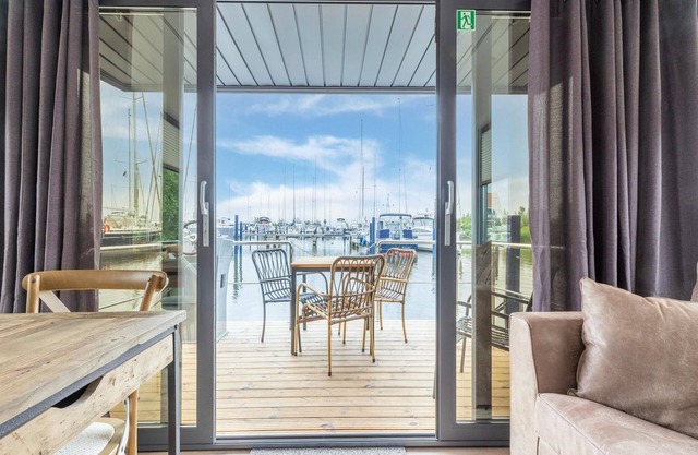 Luxury houseboat in Volendam marina