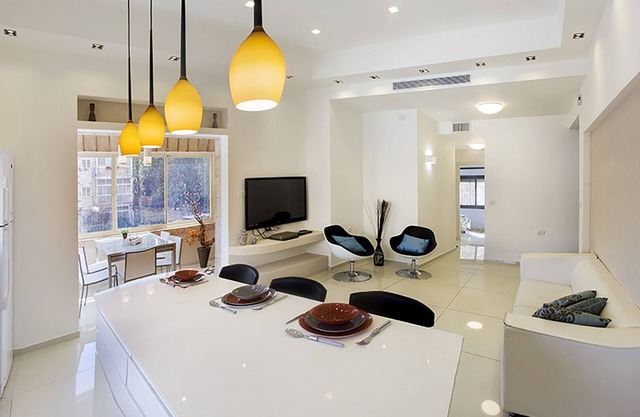 LUXURY IN GERMAN COLONY. 3 BEDROOM