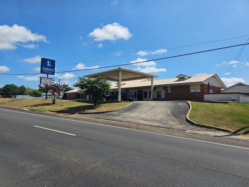 Luxury Inn & Suites and RV