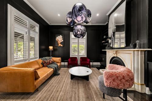 Luxury Inner City Heritage House