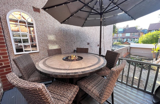 Luxury Jesmond flat with outdoor fire-pit, close to the dene and Newcastle city