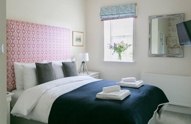 Luxury King bedroom w ensuite shower room in the wing of a private Country House