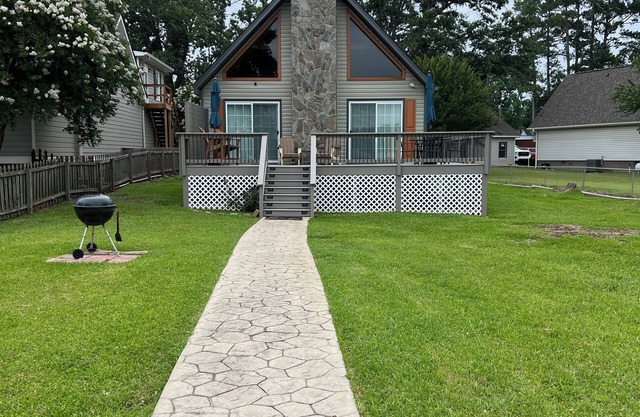 Luxury Lakefront property