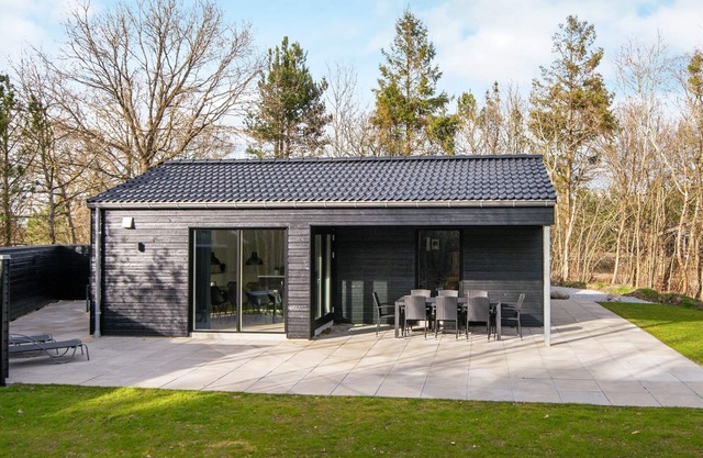 Luxury Lakeside Retreat-By Traum