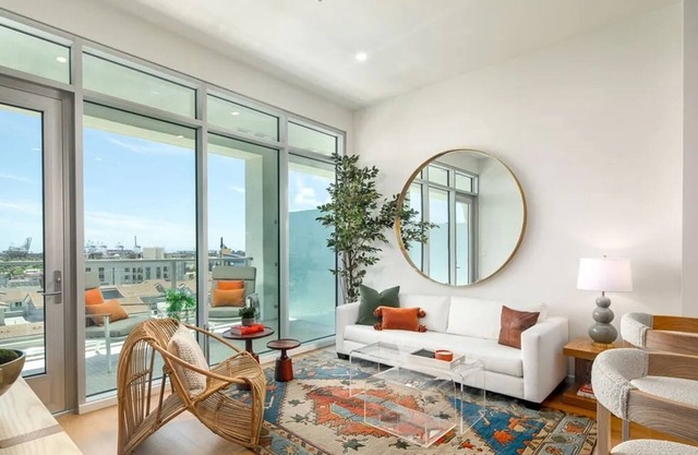 Luxury Lifestyle Long Beach Two Bedroom Penthouse