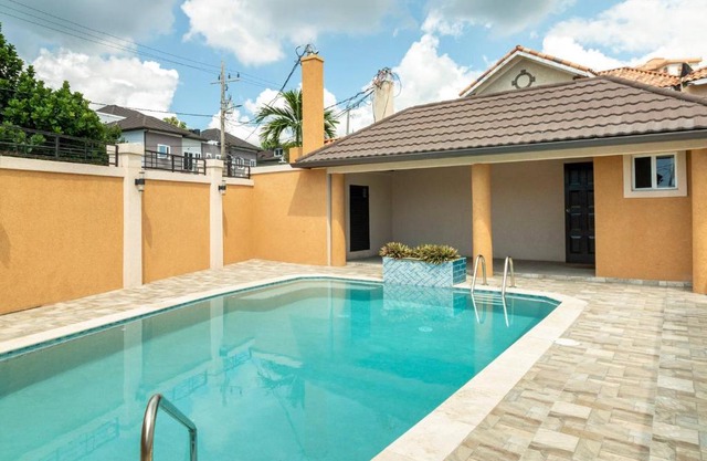 Luxury Living Modern Contemporary Home with Brand New Pool in Manor Park