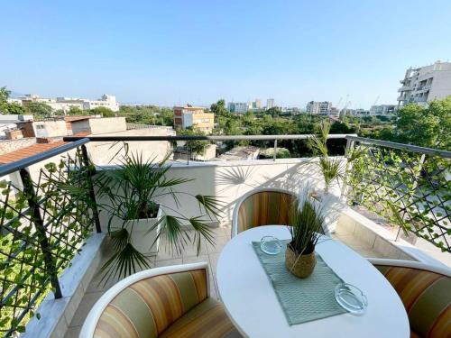 Luxury Living SKG 1