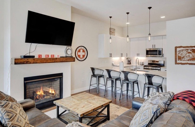 Luxury Loft 16 I Hot Tub I Great Views I Best Price I Discounted Attractions