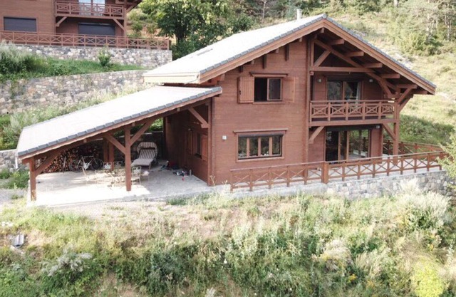 Luxury mountain chalet in Colmiane