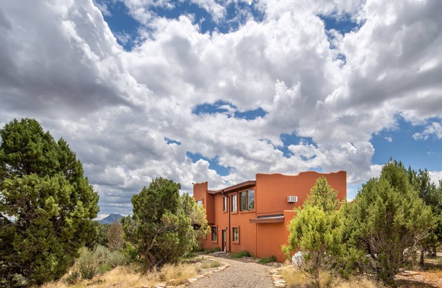 Luxury Mountain Home In Dolores! Privacy, Splendor, And Views For Miles!